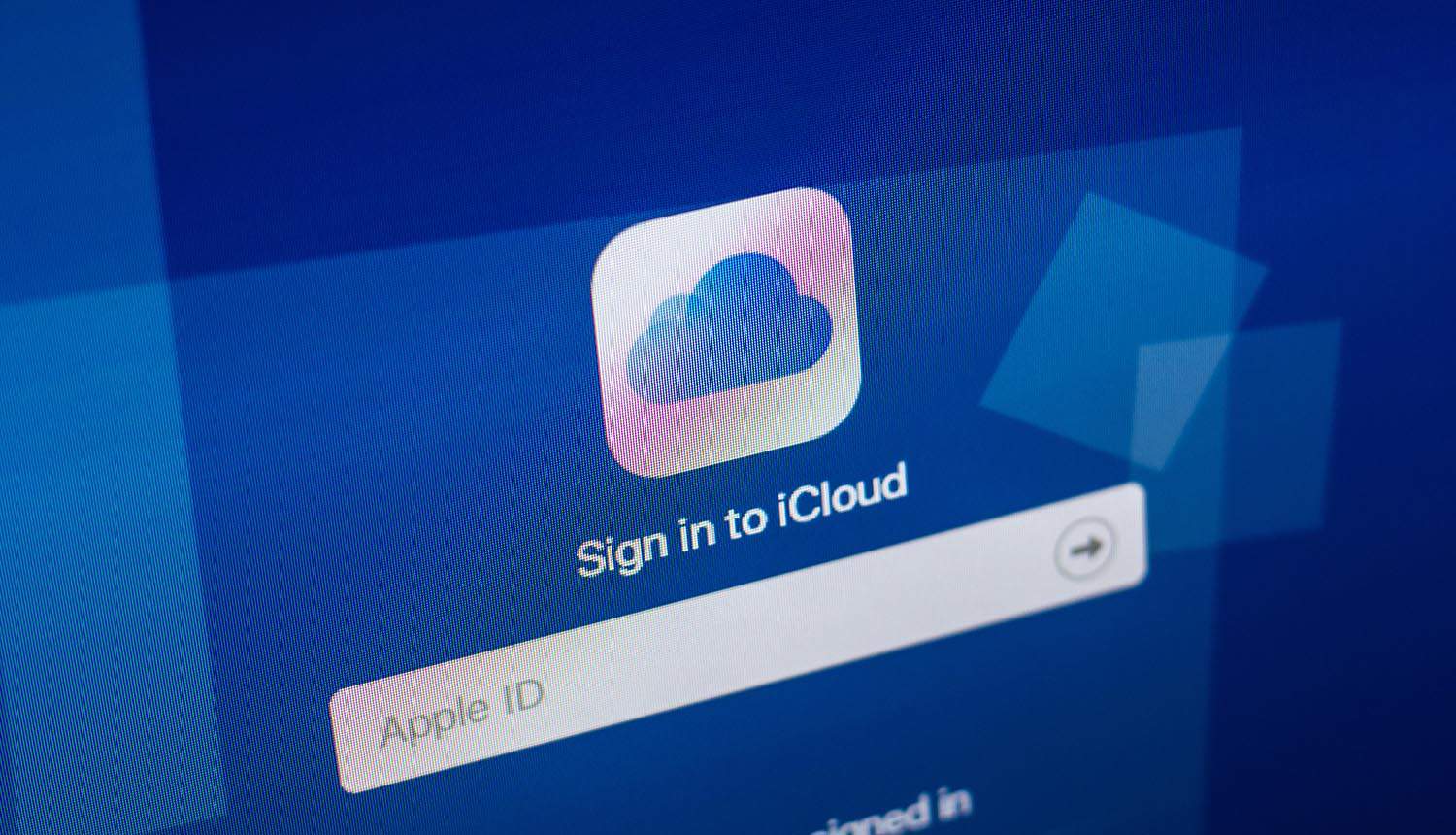 Apple iCloud website on the display of PC showing iCloud backup end-to-end encryption