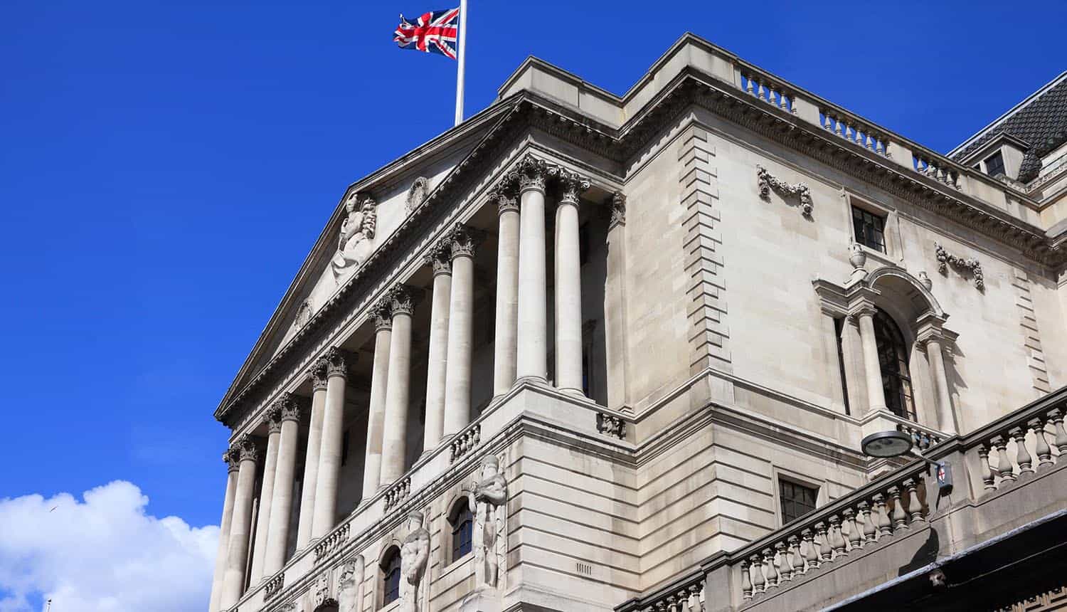 Bank of England building showing UK financial regulator assessing cyber insurance providers